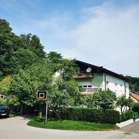 Apartmant Sandra - Big Terace And Free Parking Apartment คาร์โลวัตส์ ภายนอก รูปภาพ