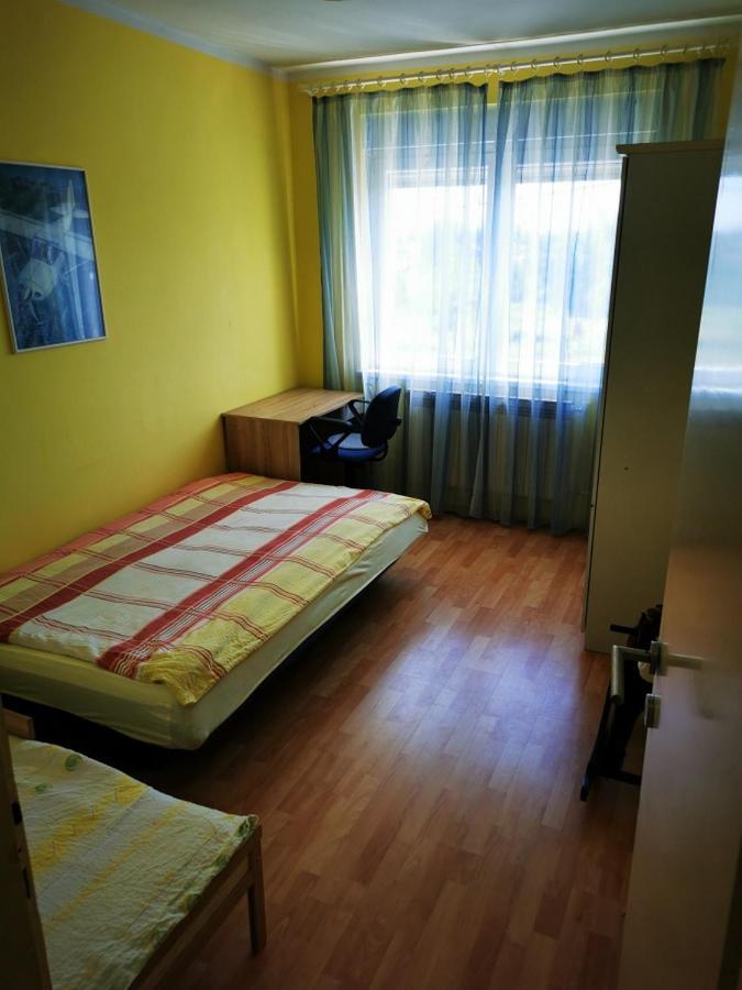 Apartmant Sandra - Big Terace And Free Parking Apartment คาร์โลวัตส์ ภายนอก รูปภาพ